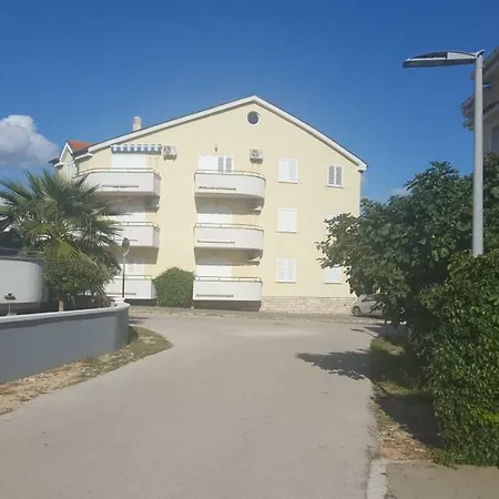Zagi Apartment